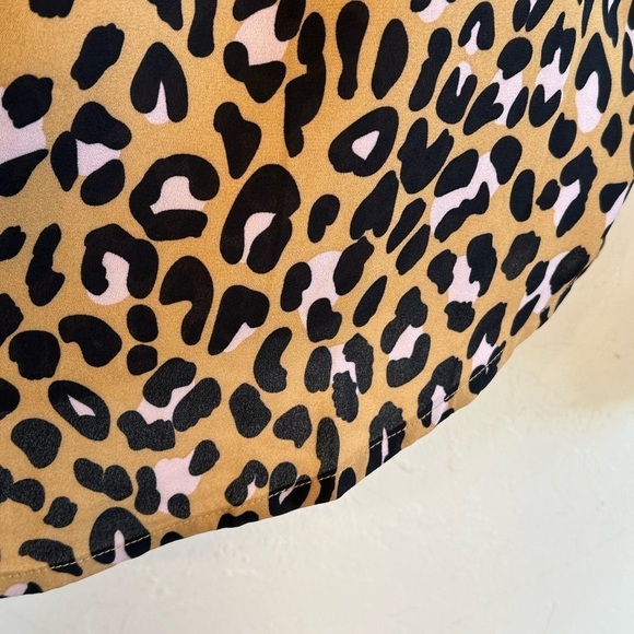 NWT Women’s leopard print boho, bell sleeve blouse by Hippie Rose Sz. S - Picture 9 of 16